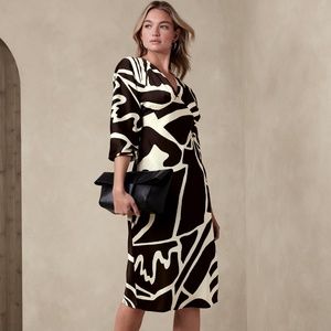 A Banana Republic Black and White Dress size 10